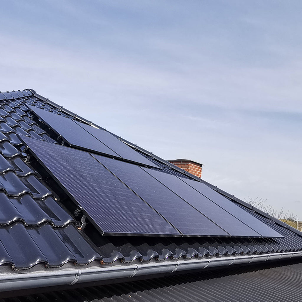 4,9 kWp solcelleanlæg med batteri